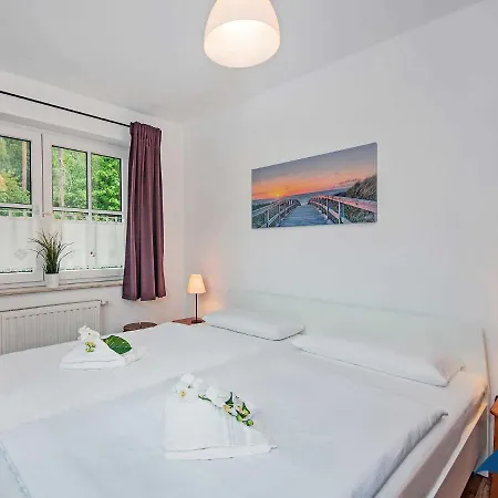 アパート Fraeulein Loddin Whg_ Karl ケルピンセ